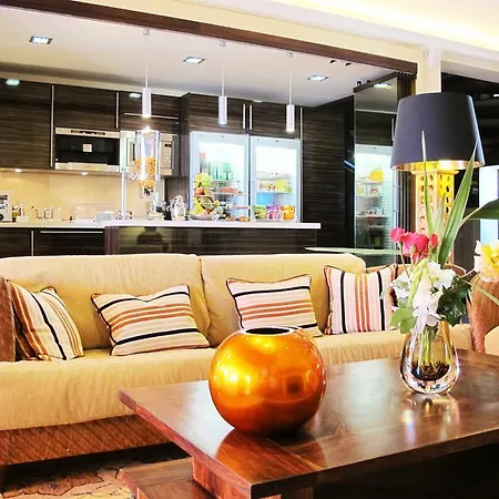 Couette-café Sunny Dom Boutique Marbellac
